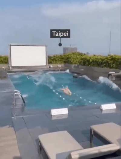 7.4 magnitude earthquake hits Taiwan