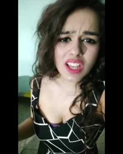 This dumb bitch love to show her b00bs