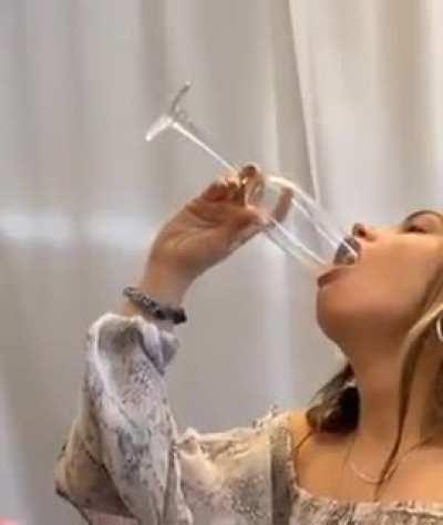 When mom thought her daughter never drank alcohol