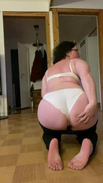 If you eat ass, does mine look tasty to you?