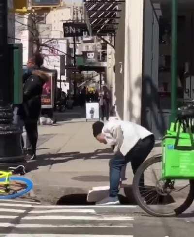 Delivering pizza to Ninja Turtles