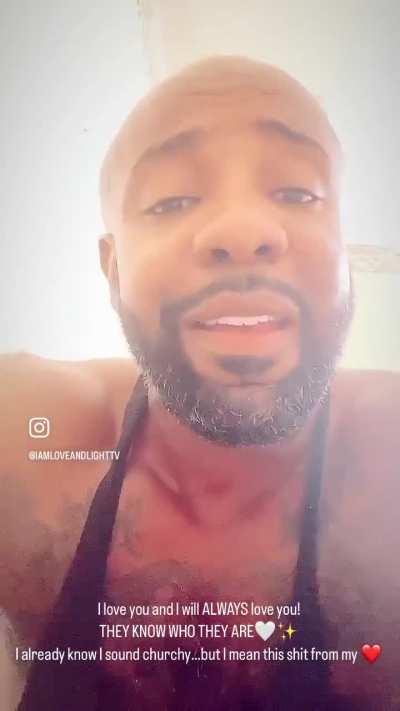 King previews an upcoming song