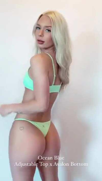 Elisabeth (@HeyyElisabeth)