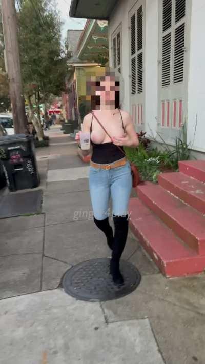 The French Quarter just brings out the wild side of me [GIF]