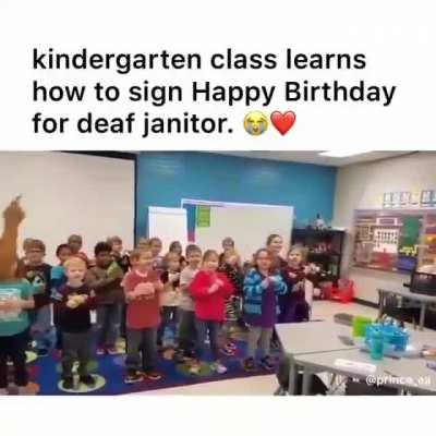 Man, I wonder if those kids knew that their little actions would make thousands of others smile