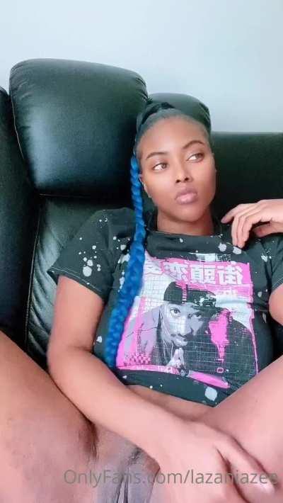 Laza💙 Her full, up to date OF content folder⬇️