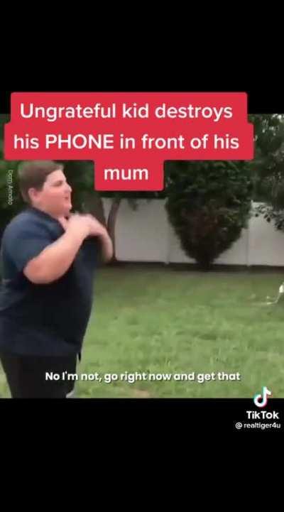 Least Fat ass Yankee kid