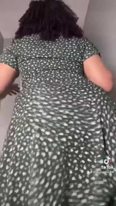 Cute green dress @littlepiggies7i8