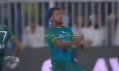 celebration dekho iski....