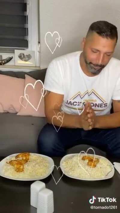 An act of gratitude/Акт благодарности.