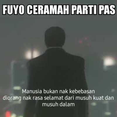 Kamaruddin Angkasa tengah bercakap gais