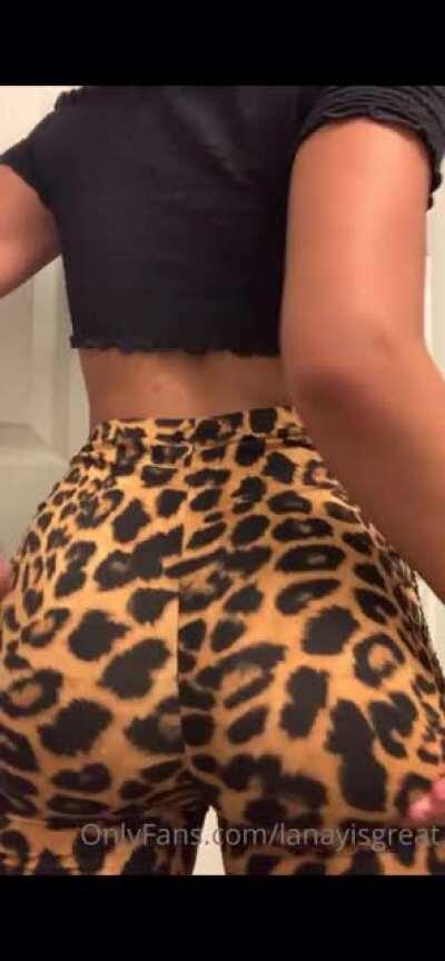 🐆 🍑🍑