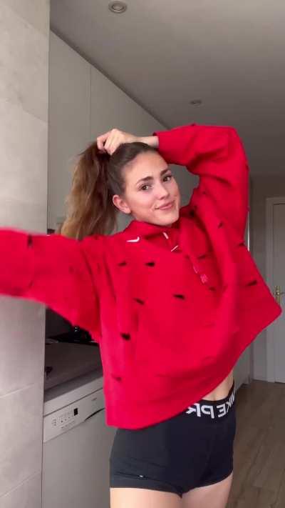 Clara Fernández - Spanish Pole Vaulter 