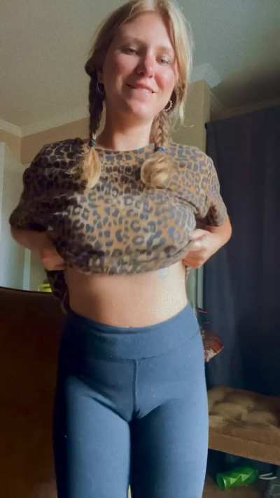 Give me a tittyzzzzzzzzzzzzzzzz