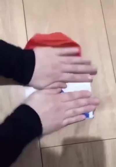 How to fold a carrier bag