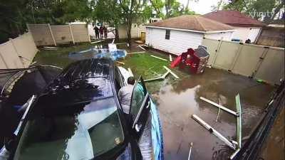 Well they dont have a pool anymore!!😂