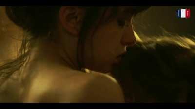 French Women: Alba Gaïa Bellugi & Deborah François - 