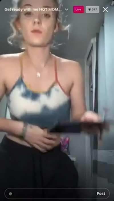 Flashing tits