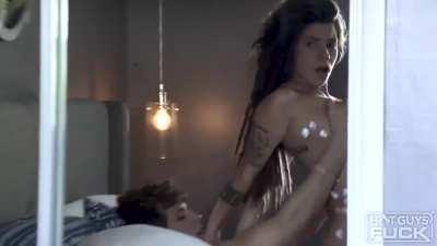 How hot is Indica Flower?