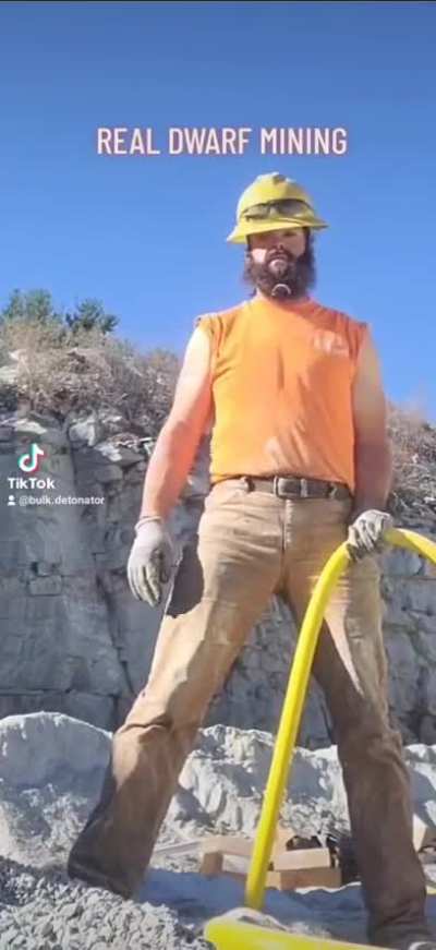 For those who enjoy the explosion videos, heres how we load the explosives.