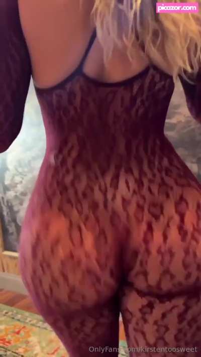 K R I S T E N T O O S W E E T