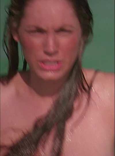 Kelly Brook- Survival Island (2005)