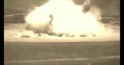 EPİC WAFFLE ANI .PNG.MP3.mp4