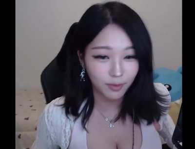 Hyoon's recent stream