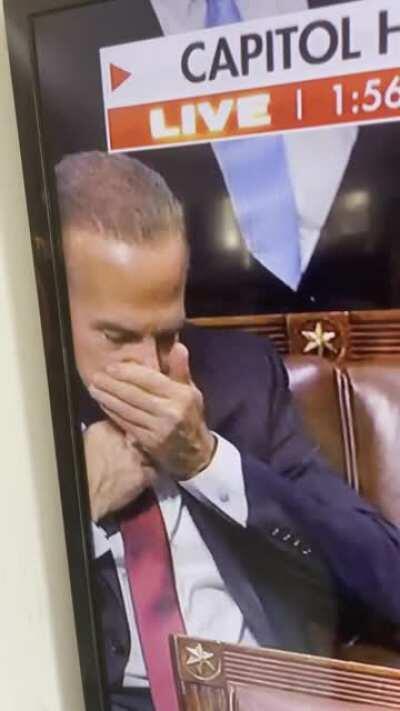 How to properly use a mask by a U.S. Congressman