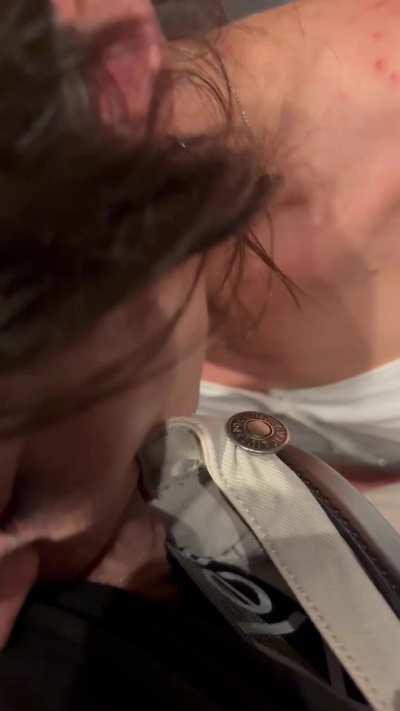 28 [M4MF] #NYC – The husband stayed at the bar while we couldn't even wait to get to the hotel room before things heated up in the elevator. It was cuckolding on so many different level. 