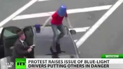 Dynamic Intros be like