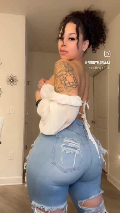 Ebonymariaaa (@ebonymariaaa)