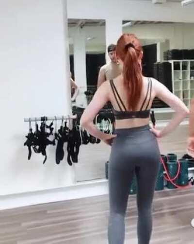 Would really love to bang Madelaine Petsch's ass against the mirror so that she could watch herself.