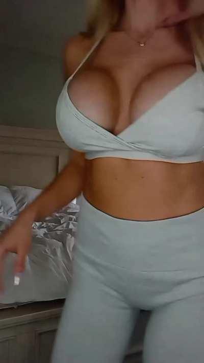 Hey Babe would you like to see some more?