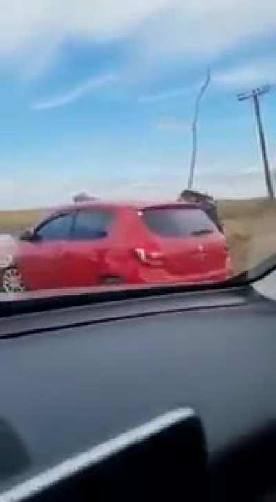 Accidente fatal en la ruta 11, se llevaron hasta el papel higiénico: 