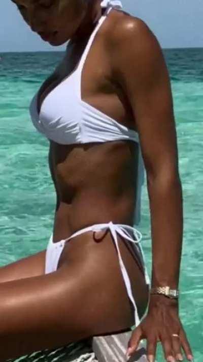 Jasmine Tookes new ig reel