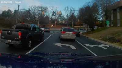 An idiot never misses their light