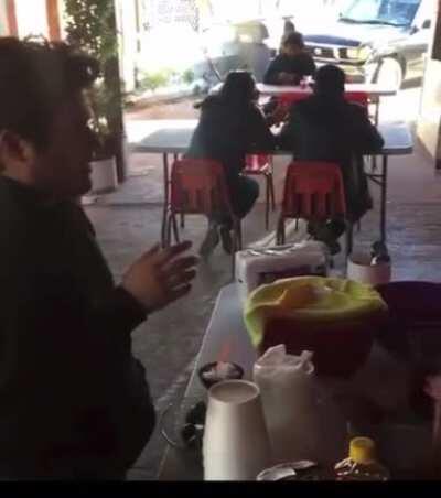 Half this sub ordering tacos xD