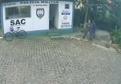 Passou que nem um foguete!