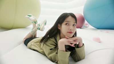 250218 IU x Blackyak