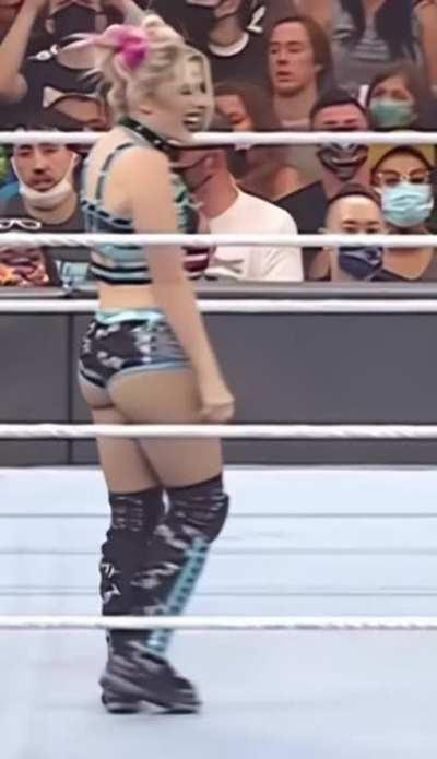 SHOWING US WHAT SHE GOT!!!