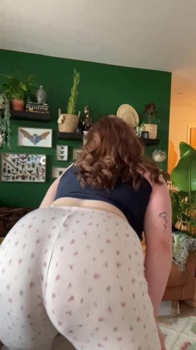 Twerking practice time 