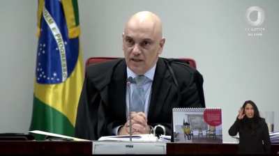 Alexandre de Moraes determinou que o interrogatório amanhã começará às 09h. O advogado do Heleno rogou para começasse mais tarde. O ministro sugeriu 09h02.