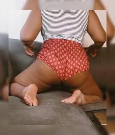 Thick chocolate shake 🍑