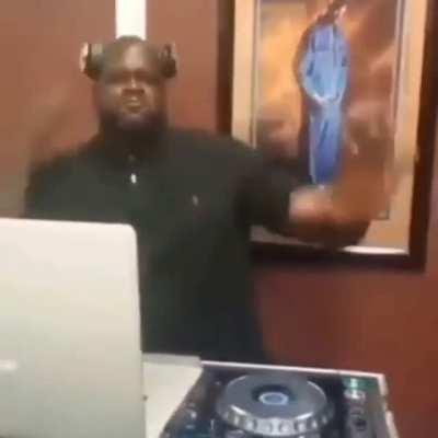 Everyone when they enter Paulownia Mall