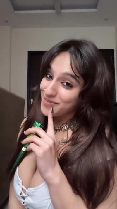 Noor Arora flaunting her HUGE jugs!