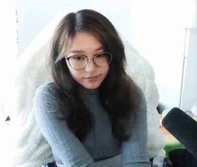 Hyoon in a tight sweater