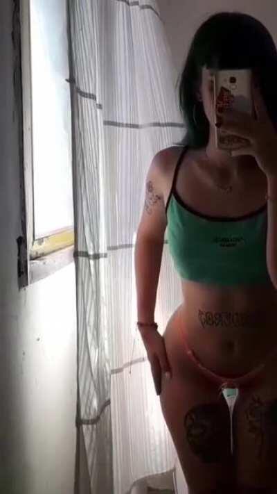 Rico video en tanguita.