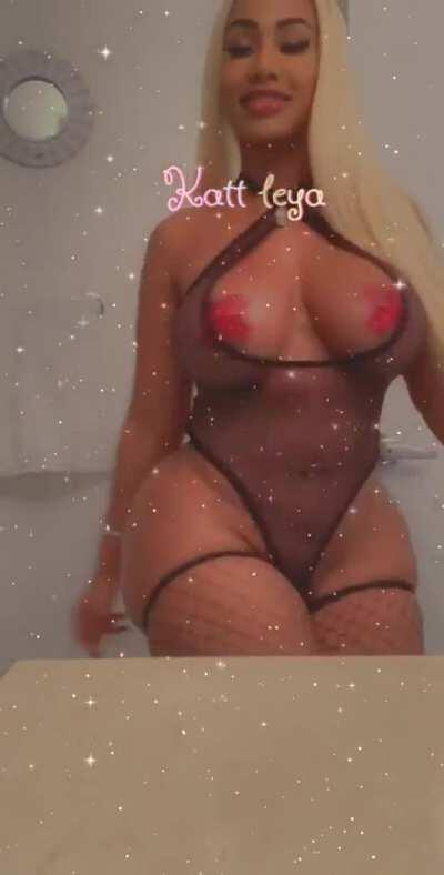 Hope you like my ass twerking