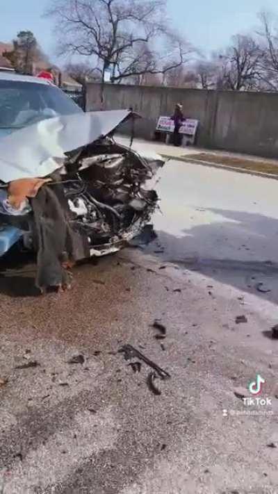 Another #GAHHDAMNITT MOMENT HELL CAT CRASH INTO VAN.